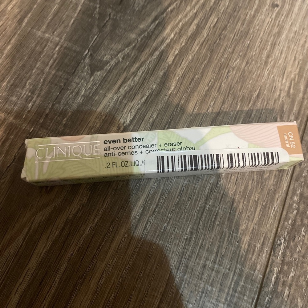 Clinique Even Better™ All-Over Concealer + Eraser in CN 52